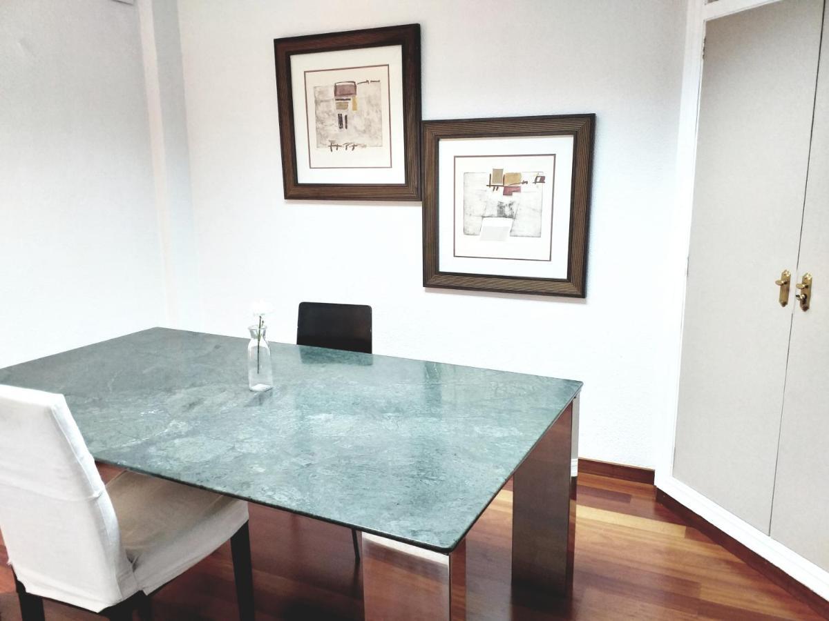 Large Apartment With Large And Sunny Terrace - Garden & Outdoor Gym , Alicante Center Eksteriør bilde