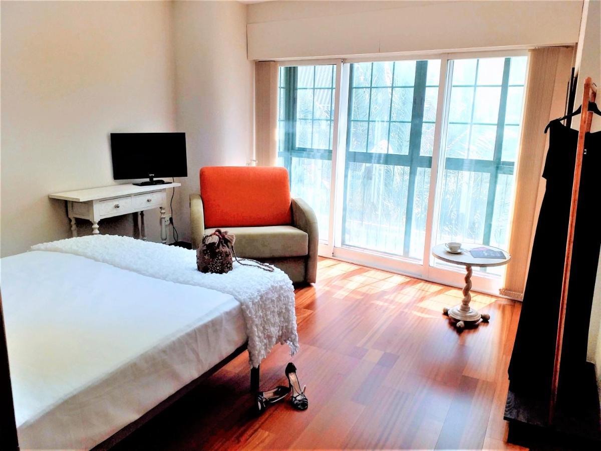 Large Apartment With Large And Sunny Terrace - Garden & Outdoor Gym , Alicante Center Eksteriør bilde