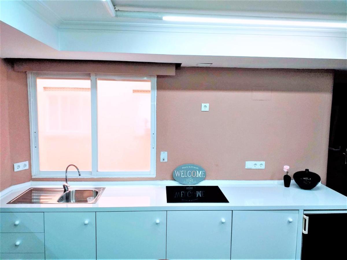 Large Apartment With Large And Sunny Terrace - Garden & Outdoor Gym , Alicante Center Eksteriør bilde