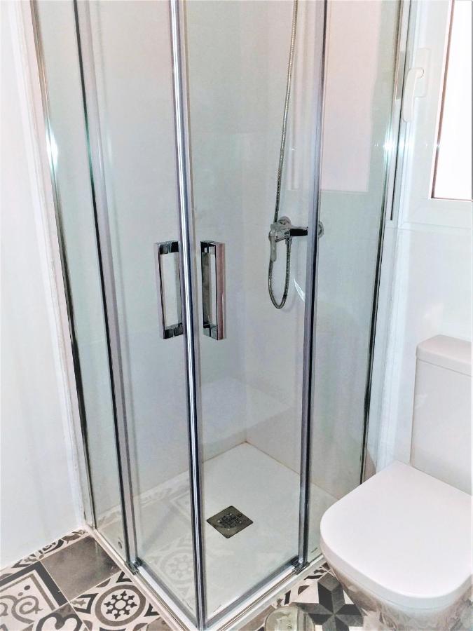 Large Apartment With Large And Sunny Terrace - Garden & Outdoor Gym , Alicante Center Eksteriør bilde